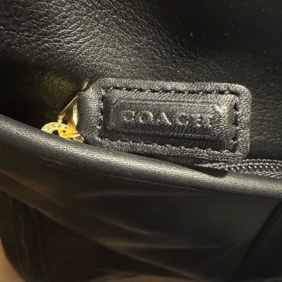 Coach leather garment bag ( MGM GRAND ) - Picture 9 of 10